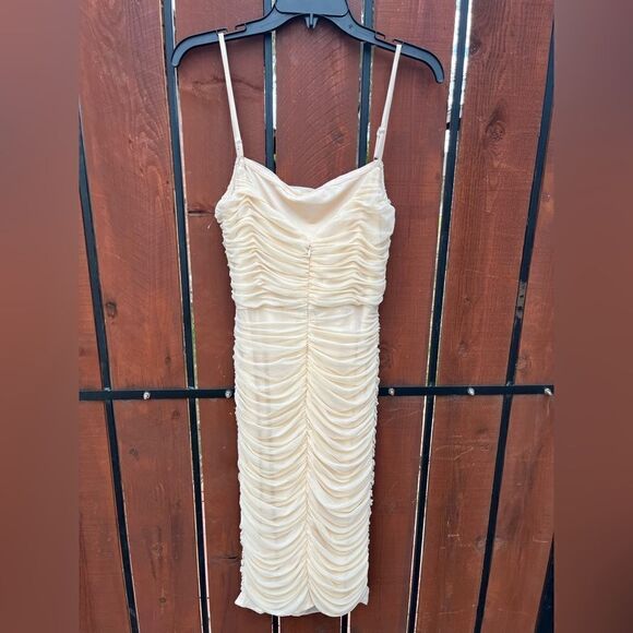 Dress the population Dylan mesh ruched bodycon dress size M eggshell - Picture 3 of 8